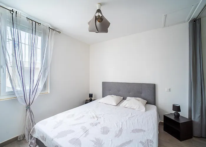 Welcom 3 - 3min A Pied De La *